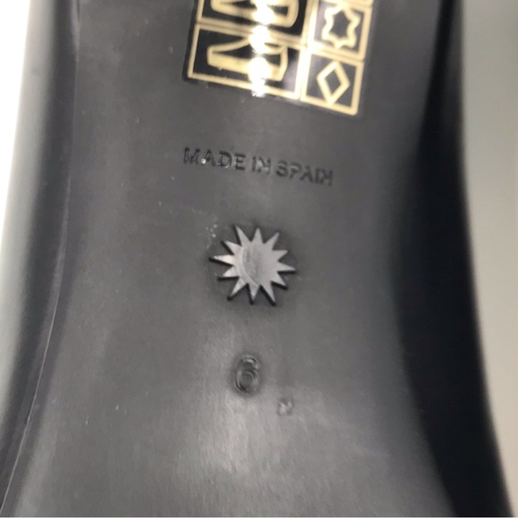 Stuart Weitzman Dancer 75mm Leather Pump Black Size 6 Heel Height 3" - Picture 9 of 11